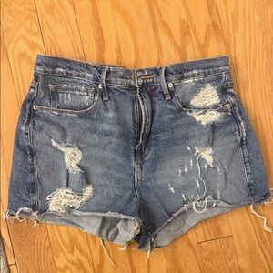 Good American Good 90’s Jean Shorts